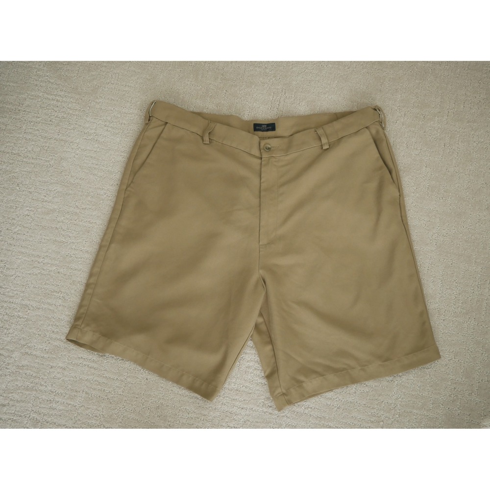 Dockers Golf Backswing Shorts Men 40 Tan Khaki Flat Front Relaxed Fit Polyester